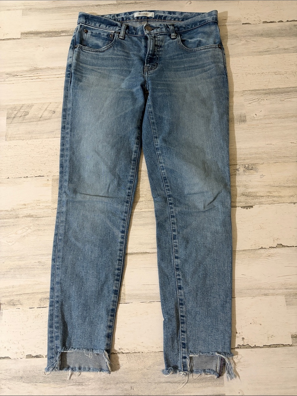 Moussy Light Blue Cropped Straight Jeans with Frayed Hem